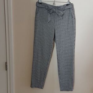 One woven pant sz. M